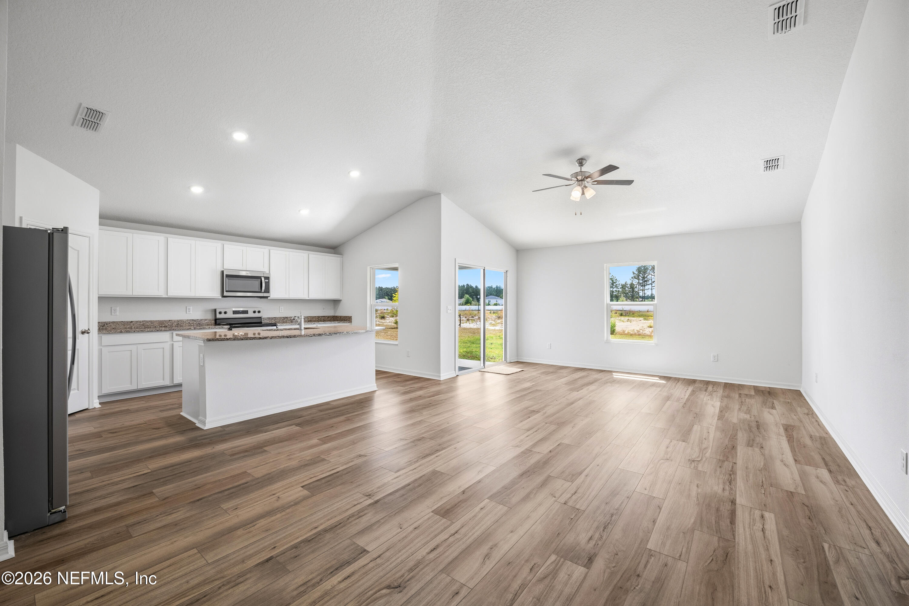 6918 Myrtle Oak Road Jacksonville, FL 32219 - Photo 6 of 49 02 Living Room