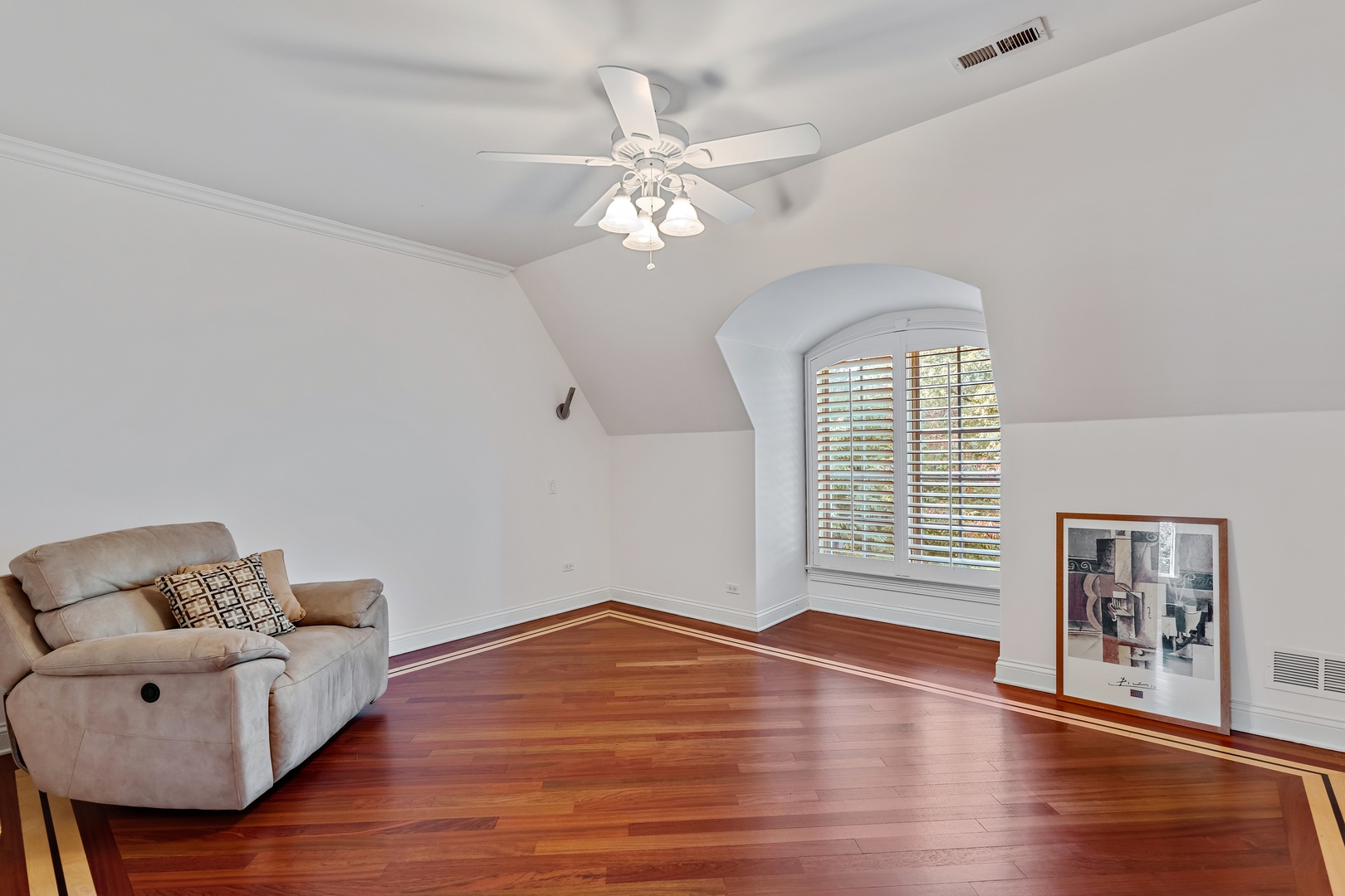 425 Sunset Ridge Road Northfield, IL 60093 - Photo 20 of 53 a living room with furniture and wooden floor