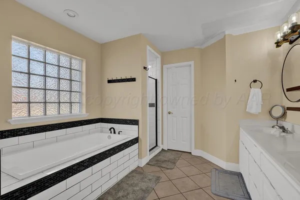 $389,001 | 601 Martin Avenue, Groom, TX 79039