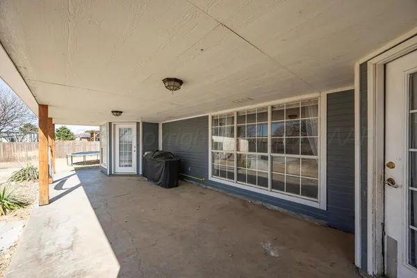 $389,001 | 601 Martin Avenue, Groom, TX 79039