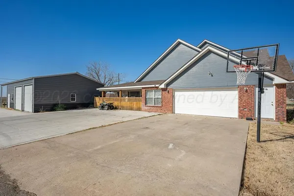 $389,001 | 601 Martin Avenue, Groom, TX 79039