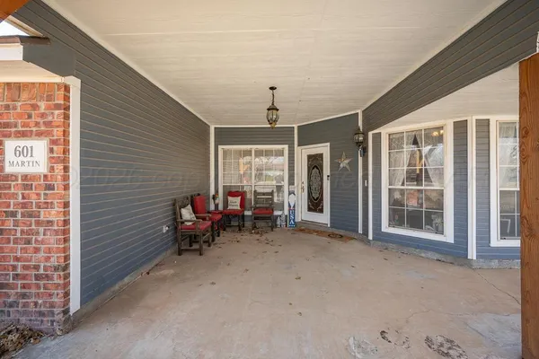 $389,001 | 601 Martin Avenue, Groom, TX 79039