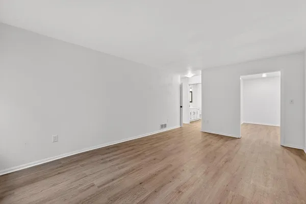 $399,000 | 7419 West Mequon Square Drive, Mequon, WI 53092