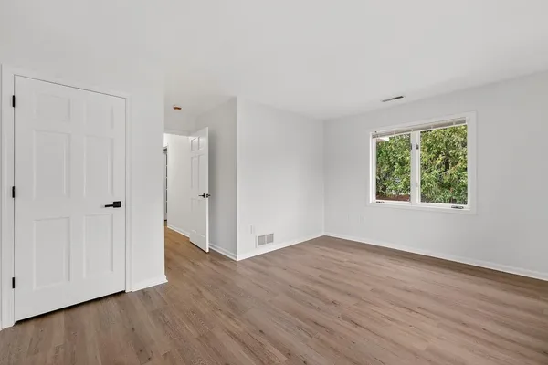 $399,000 | 7419 West Mequon Square Drive, Mequon, WI 53092