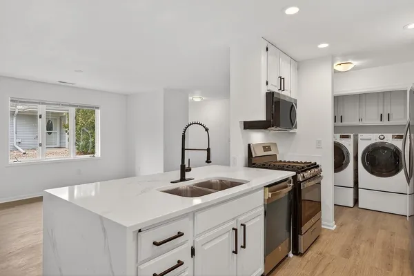 $399,000 | 7419 West Mequon Square Drive, Mequon, WI 53092
