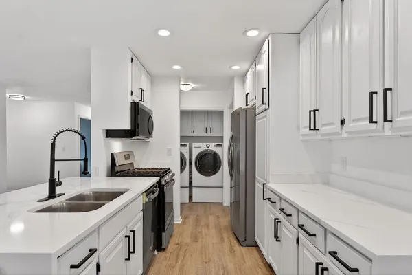 $399,000 | 7419 West Mequon Square Drive, Mequon, WI 53092