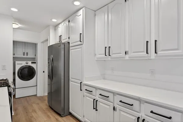 $399,000 | 7419 West Mequon Square Drive, Mequon, WI 53092