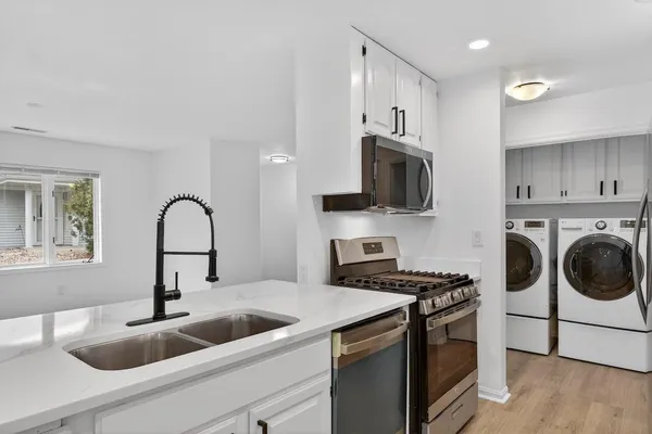 $399,000 | 7419 West Mequon Square Drive, Mequon, WI 53092