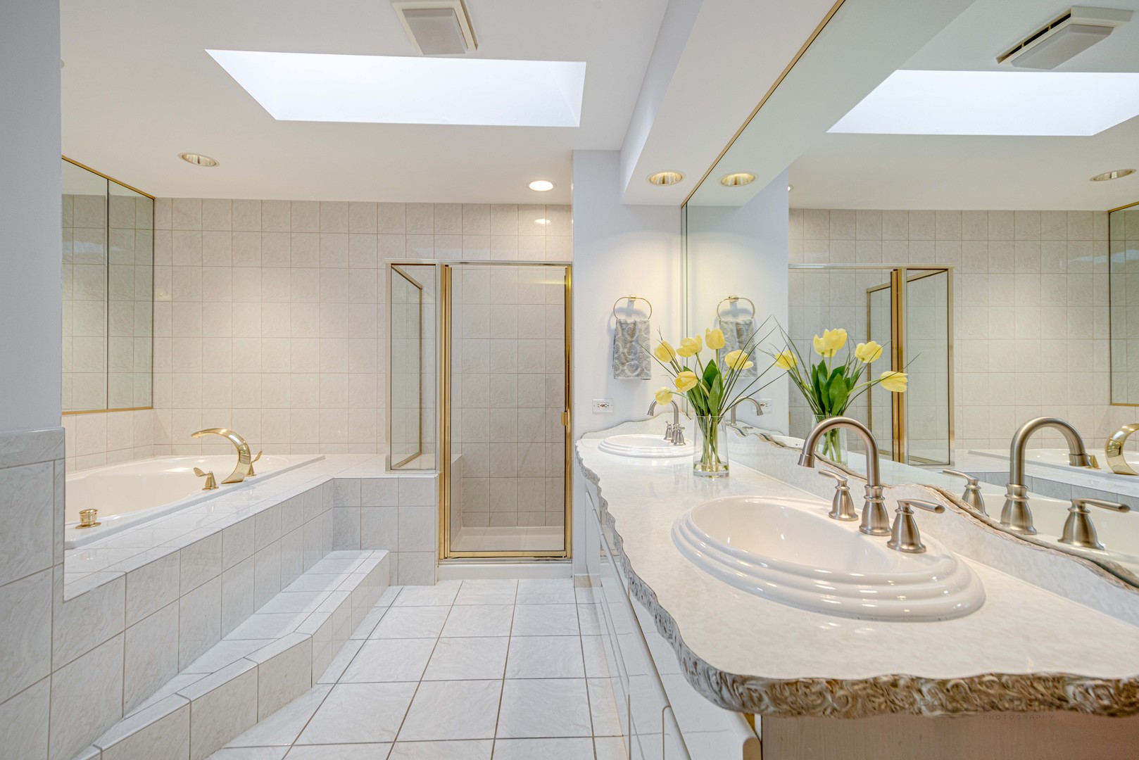 2095 Sheridan Road Buffalo Grove, IL 60089 - Photo 17 of 35