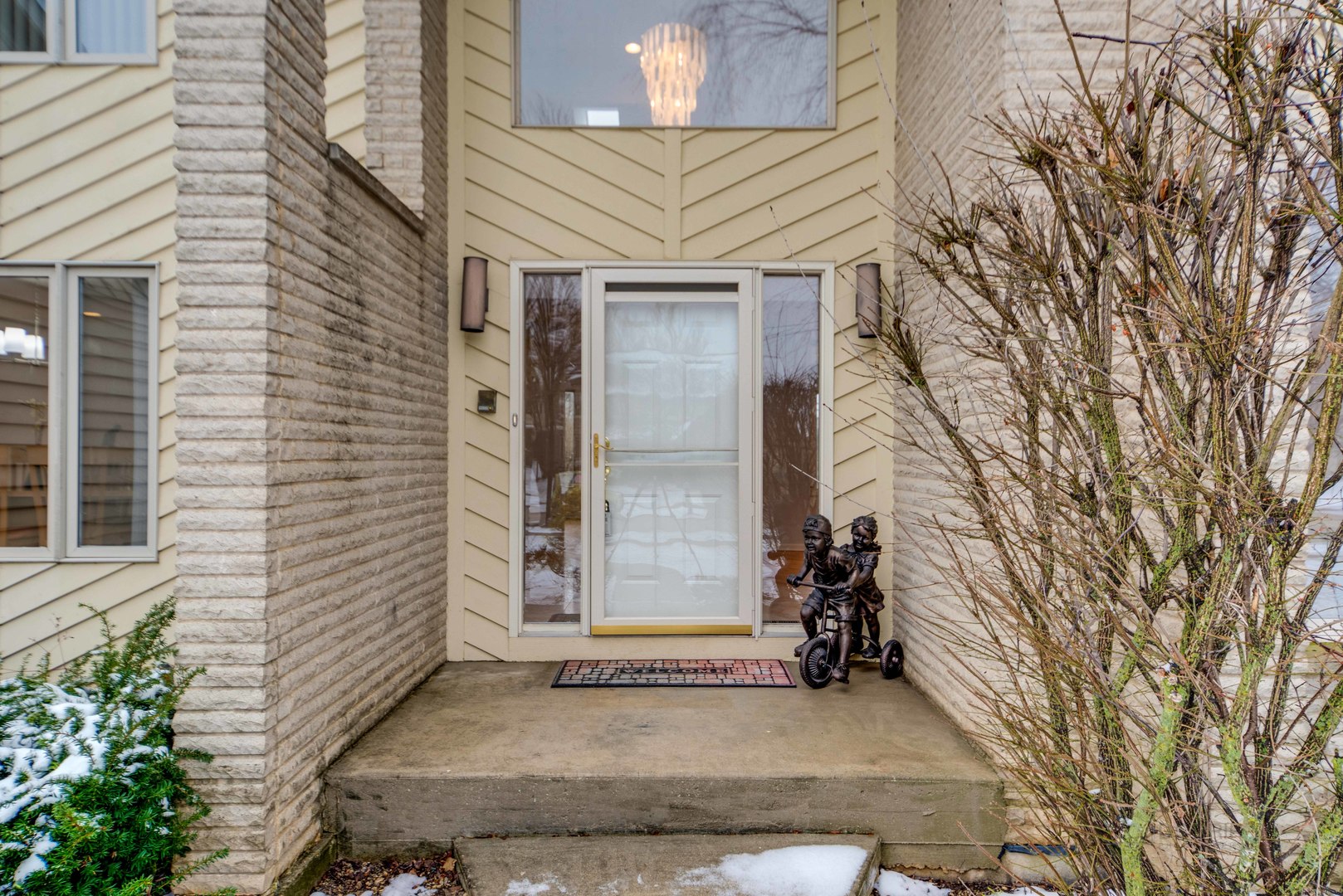 2095 Sheridan Road Buffalo Grove, IL 60089 - Photo 3 of 35