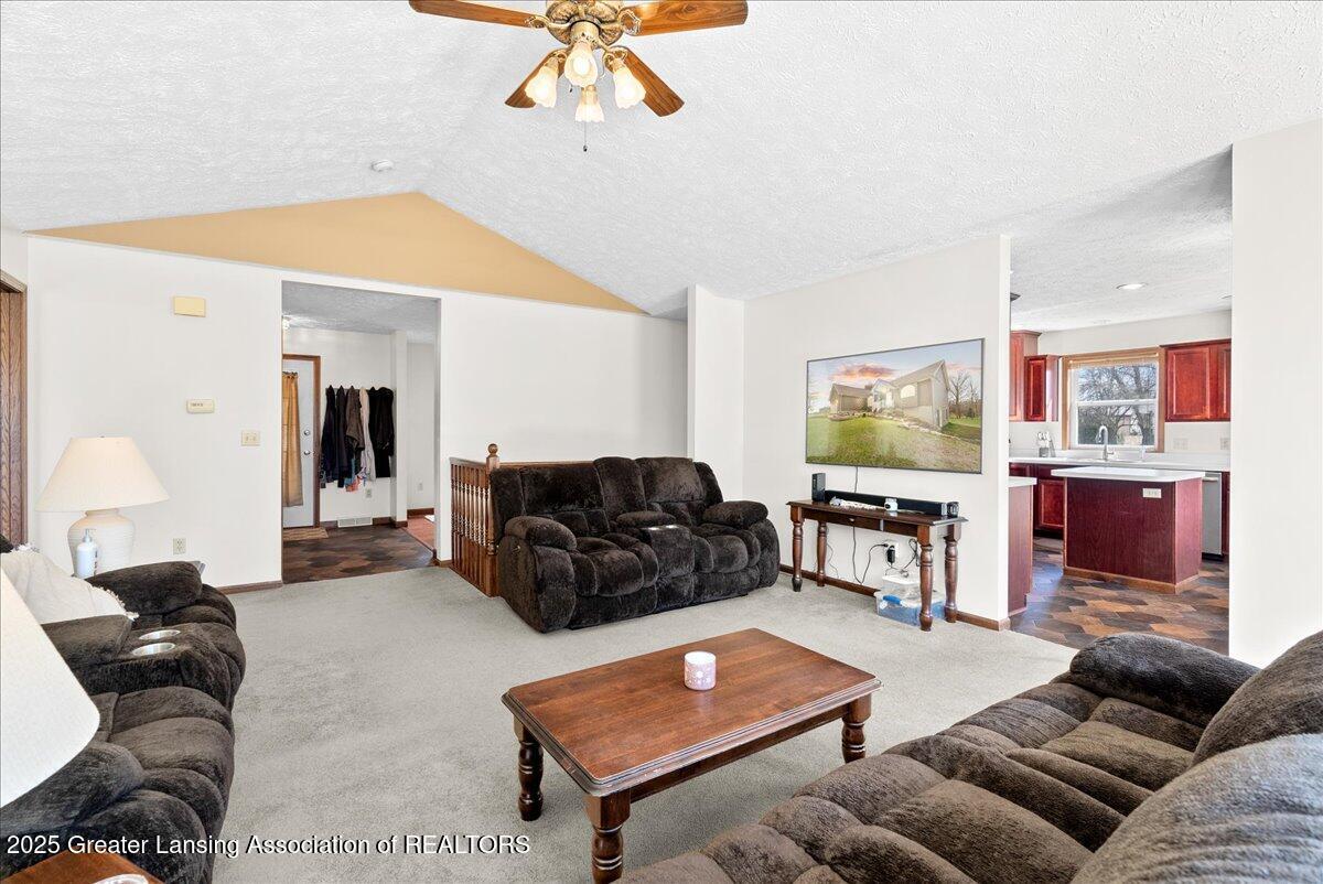 7700 East Walker Road Ovid, MI 48866 - Photo 5 of 48 21-Media Jett - 17