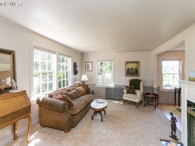 16515 Southeast Foster Road Gresham, OR 97080 - Photo 9 of 18 a living room with furniture and a window