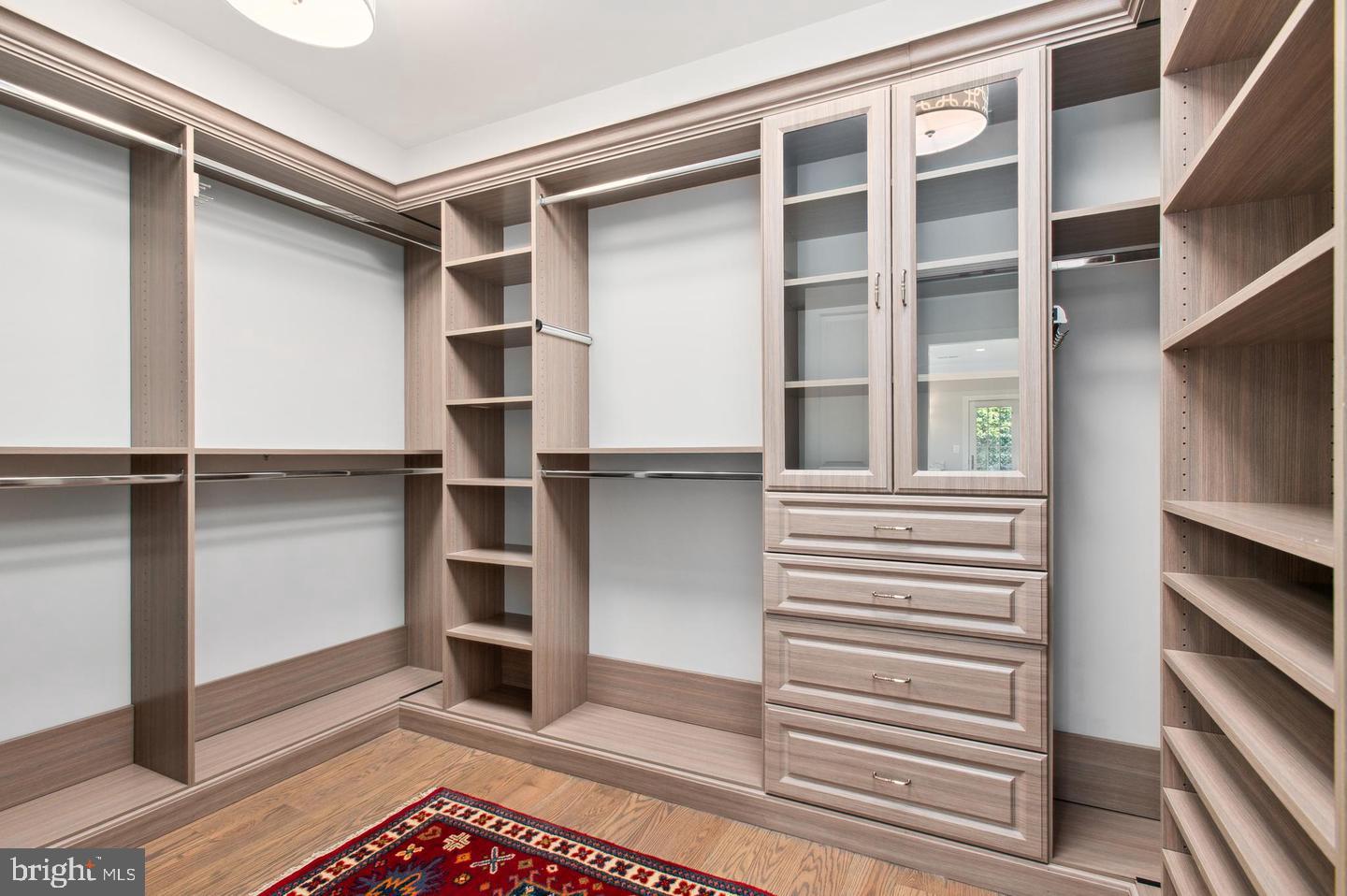 6804 Benjamin Street McLean, VA 22101 - Photo 50 of 76 DRESSING ROOM