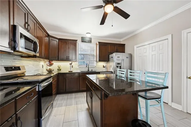 $385,000 | 419 Romain Street, Gretna, LA 70053