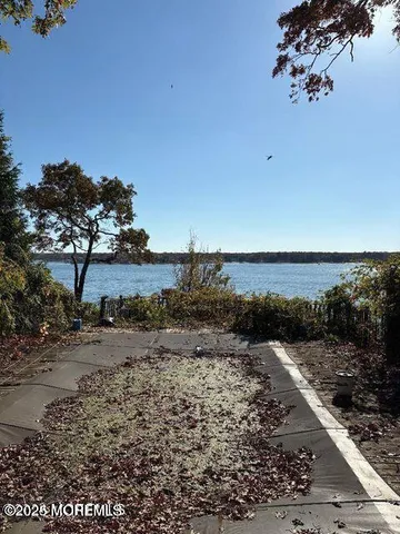 $1,550,000 | 130 East Camp Walk, Island Heights, NJ 08732