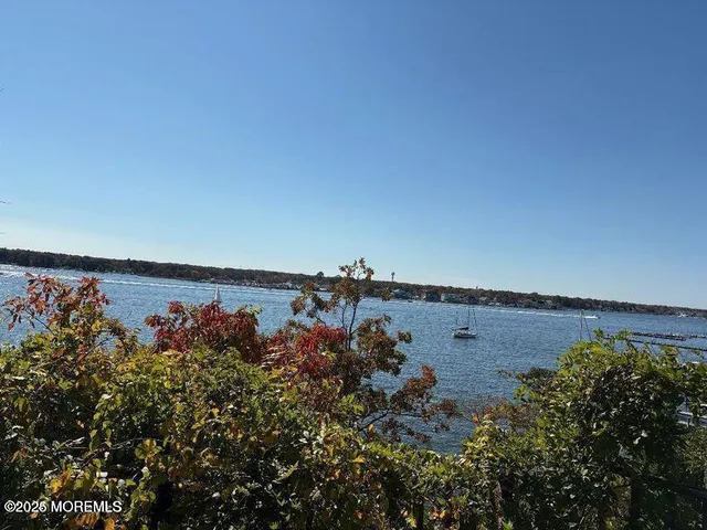 $1,550,000 | 130 East Camp Walk, Island Heights, NJ 08732