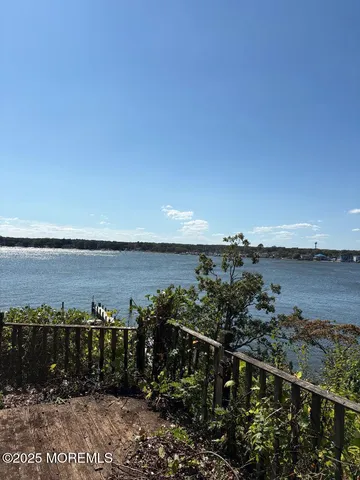 $1,550,000 | 130 East Camp Walk, Island Heights, NJ 08732