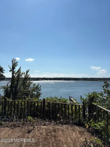 $1,550,000 | 130 East Camp Walk, Island Heights, NJ 08732