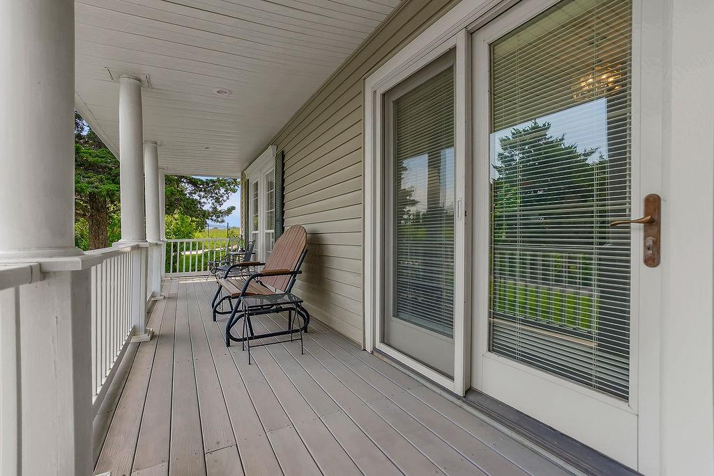 5973 Ogg Road Shawnee, KS 66218 - Photo 10 of 63