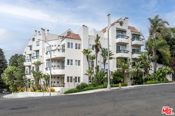 $4,750 | 15425 Antioch Street, Unit 202, Pacific Palisades, CA 90272