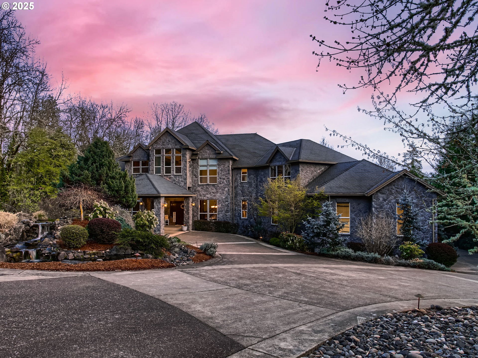 3140 Southwest Childs Road Lake Oswego, OR 97034 - Photo 9 of 48 Gallery Image 9