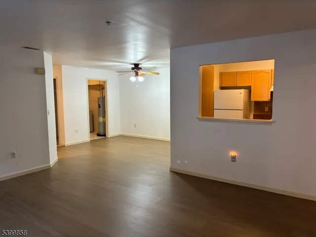 $2,595 | 1435 King Court, Green Brook, NJ 08812