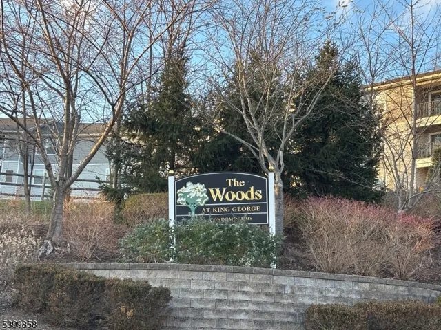 $2,595 | 1435 King Court, Green Brook, NJ 08812