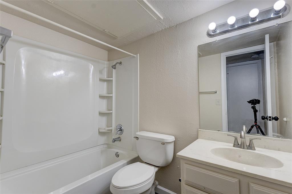 201 West Trinity Street, Unit B Forney, TX 75126 - Photo 13 of 13 Gallery Image 13