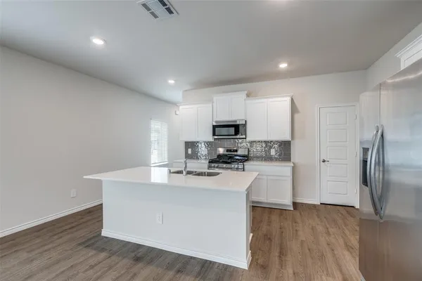 $2,250 | 1316 Rusted Rail Drive, Princeton, TX 75407