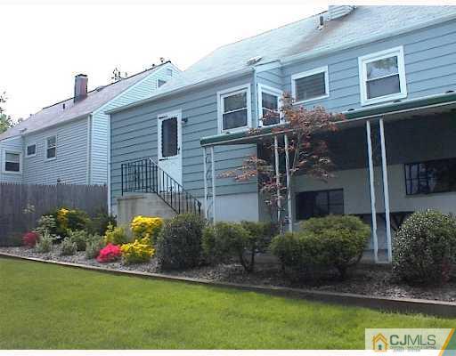 99 Brandywine Road Fords, NJ 08863 - Photo 3 of 7