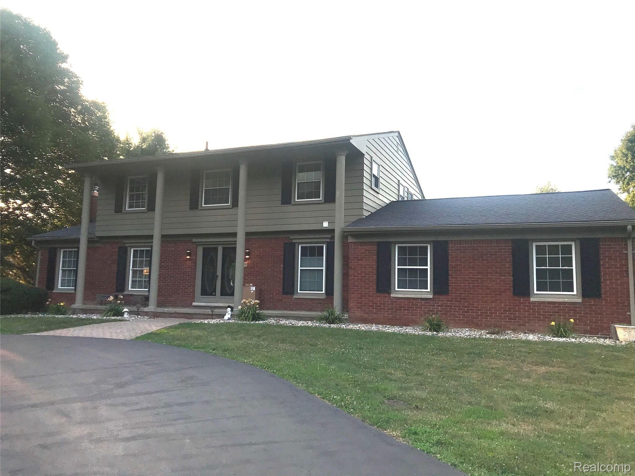48700 West 10 Mile Road Novi, MI 48374 - Photo 1 of 33 IMG-2529.jpg