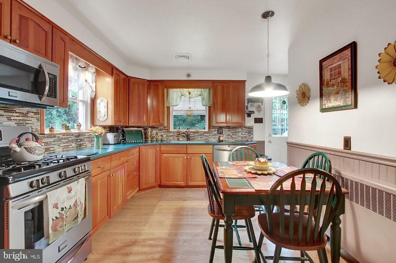 1110 Witmer Road York, PA 17406 - Photo 6 of 26 Gallery Image 6