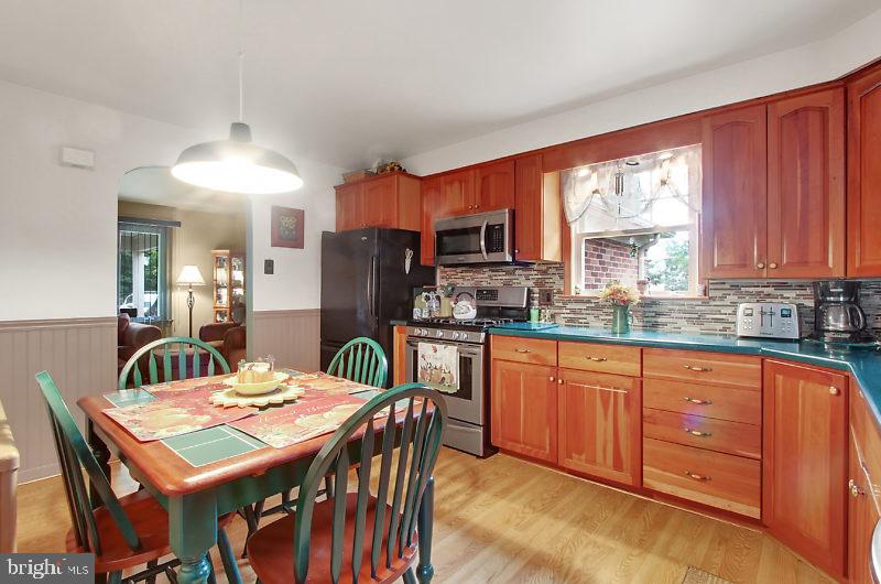 1110 Witmer Road York, PA 17406 - Photo 9 of 26 Gallery Image 9