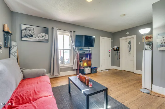 $124,900 | 462 Whitt Street, Bristol, VA 24201