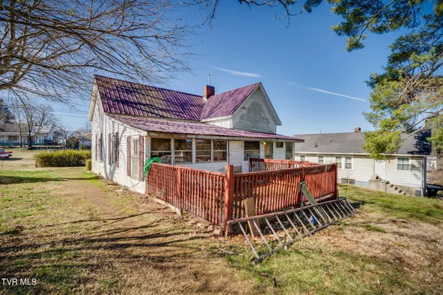 $124,900 | 462 Whitt Street, Bristol, VA 24201