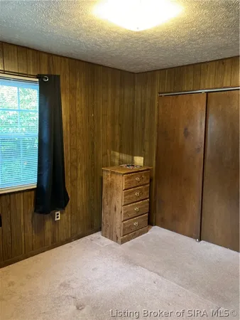 $218,600 | 5449 County Road 200 East, Austin, IN 47102