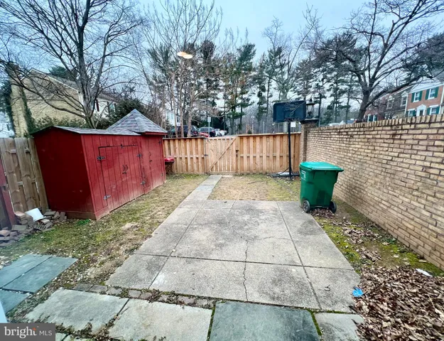 $2,700 | 11 Fenceline Drive, Gaithersburg, MD 20878