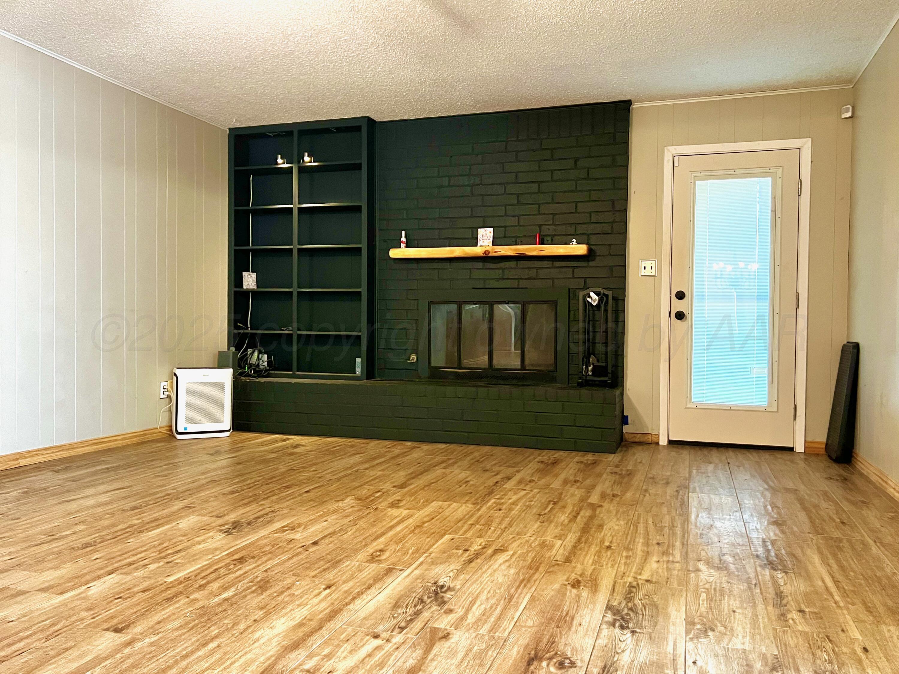205 Houston Street Borger, TX 79007 - Photo 6 of 25 a view of a storage & utility room