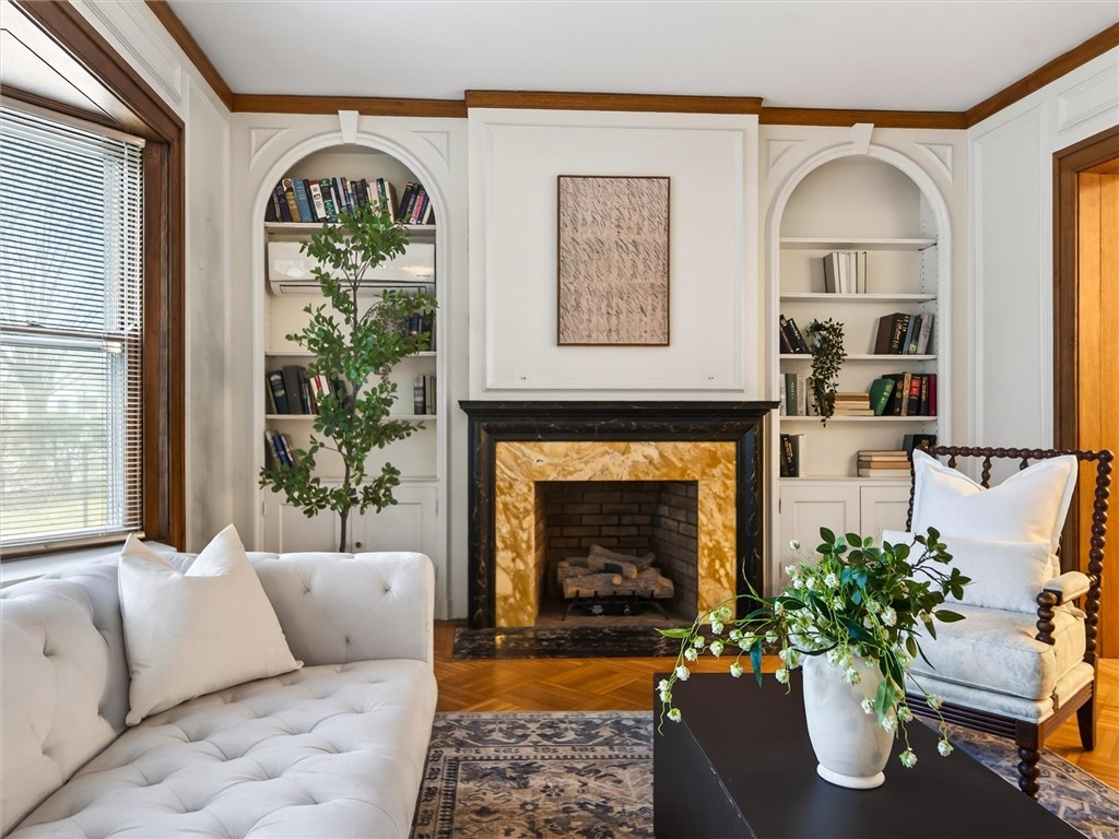 399 Westminster Road Rochester, NY 14607 - Photo 10 of 44