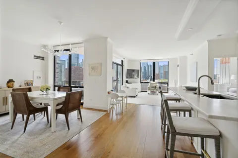 $649,000 | 435 West Erie Street, Unit 1101, Chicago, IL 60654