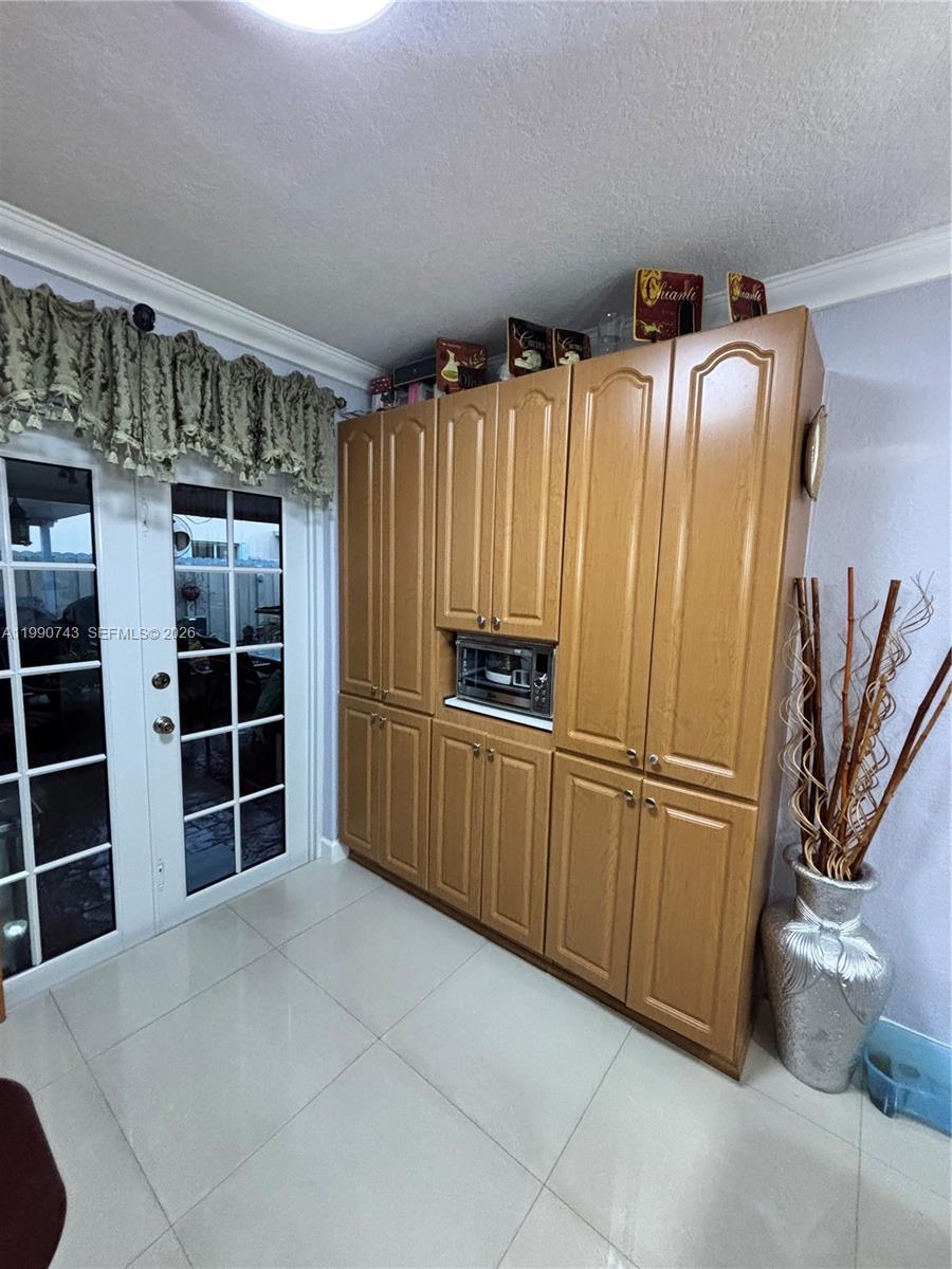 2310 West 74th Street, Unit 103 Hialeah, FL 33016 - Photo 5 of 18 a view of a storage & utility room