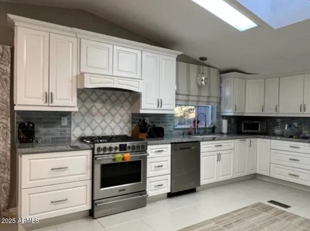 $4,900 | 5824 East Montgomery Road, Cave Creek, AZ 85331