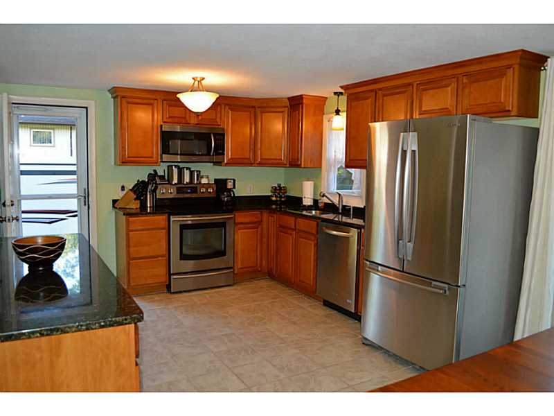 460 Diamond Hill Road Warwick, RI 02886 - Photo 7 of 24 Kitchen.