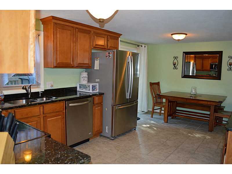 460 Diamond Hill Road Warwick, RI 02886 - Photo 8 of 24 Kitchen.