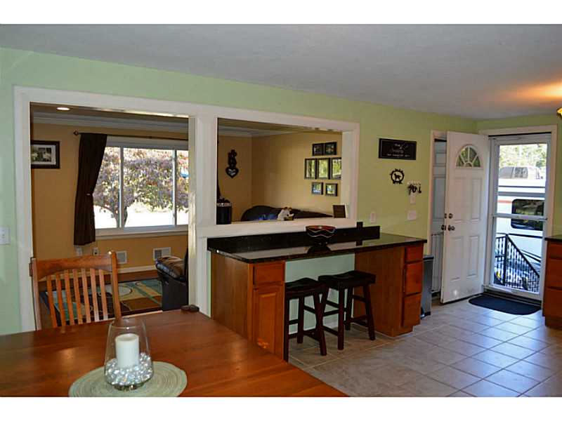460 Diamond Hill Road Warwick, RI 02886 - Photo 10 of 24 Kitchen.