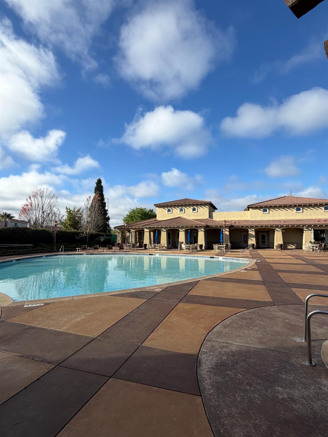 1501 Secret Ravine Parkway, Unit 1916 Roseville, CA 95661 - Photo 38 of 41 a front view of a house with a yard