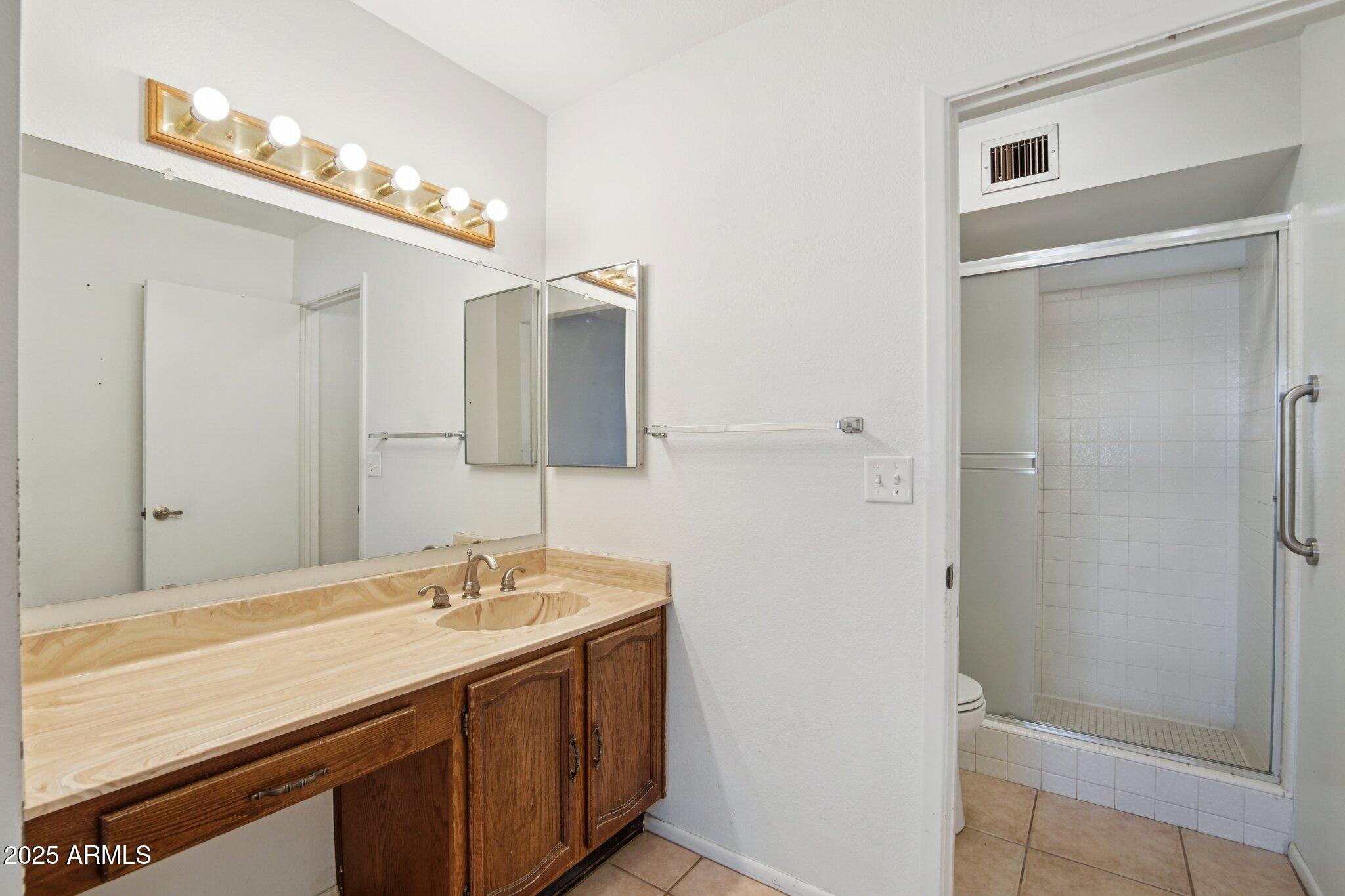 4323 West Bloomfield Road Glendale, AZ 85304 - Photo 16 of 26 Primary Bathroom