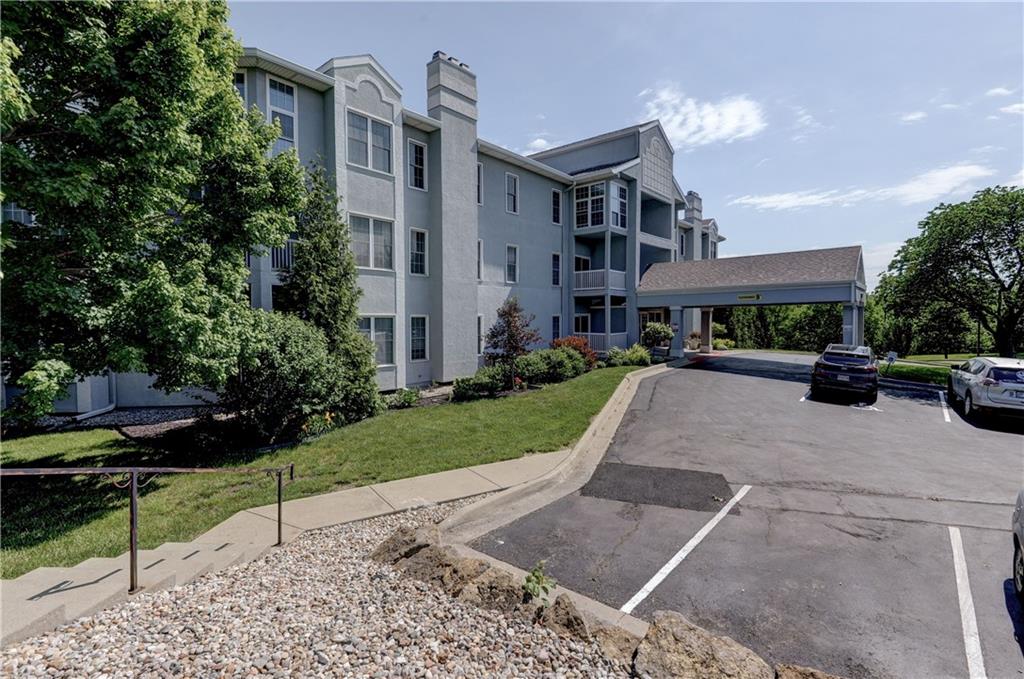 17800 Bolger Road, Unit 303 Independence, MO 64055 - Photo 19 of 21