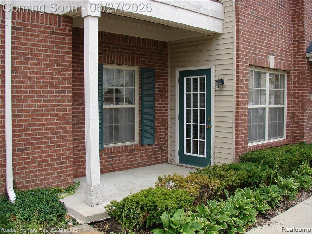 11840 Farmington Road, Unit 59 Livonia, MI 48150 - Photo 2 of 16