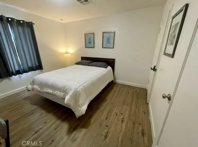 $700 | 521 Walnut Avenue, Bakersfield, CA 93305